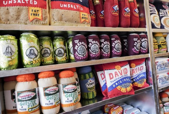 Order a bagel and schmear at Feltz Bagels, and you'll be fed an original piece of art | iNFOnews.ca