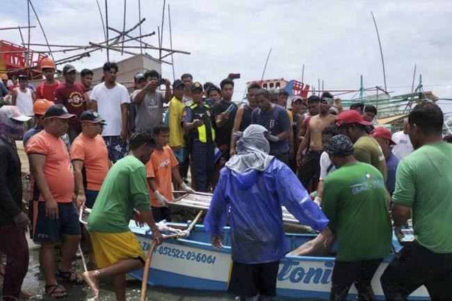 3 Filipino fishermen die in South China Sea after their boat is hit by a passing commercial vessel | iNFOnews.ca 3 Filipino fishermen die in South China Sea after their boat is hit by a passing commercial vessel | iNFOnews.ca