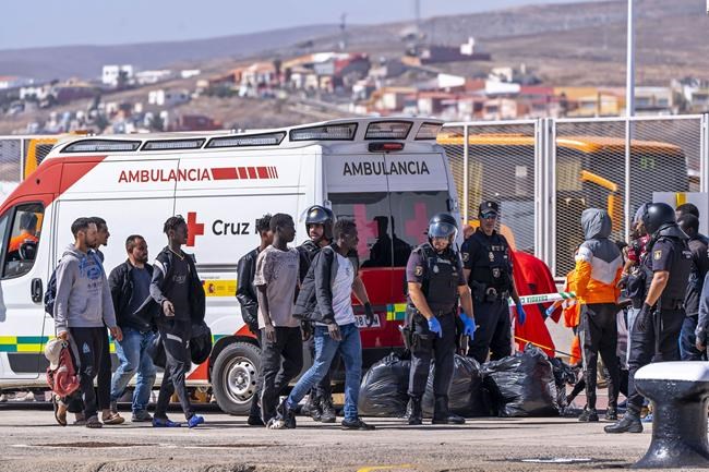 More than 650 migrants arrive on Spanish Canary Islands in 2 days. One boat carried 280 people | iNFOnews.ca More than 650 migrants arrive on Spanish Canary Islands in 2 days. One boat carried 280 people | iNFOnews.ca