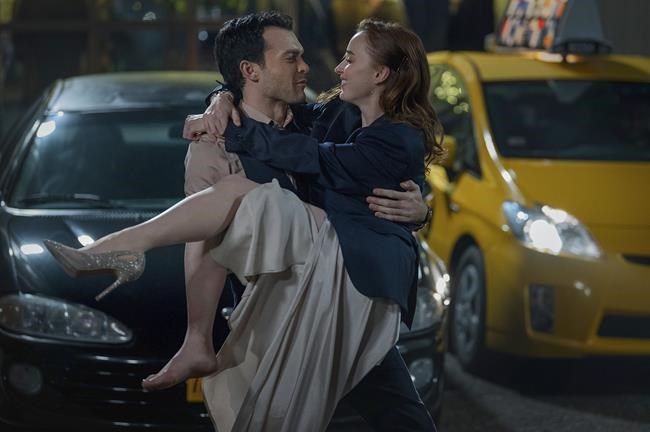 Movie Review: In 'Fair Play,' a battle of the sexes on Wall Street | iNFOnews.ca