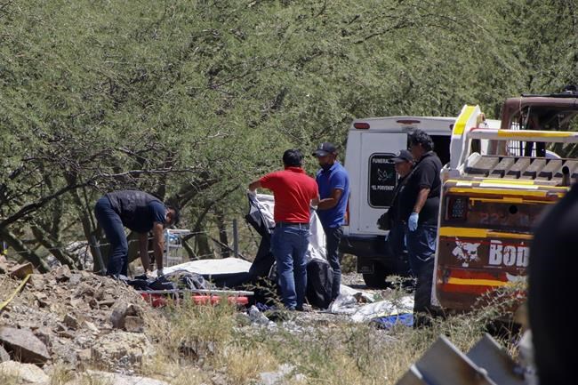 At least 16 migrants killed, 29 injured in a bus crash in southern Mexico | iNFOnews.ca