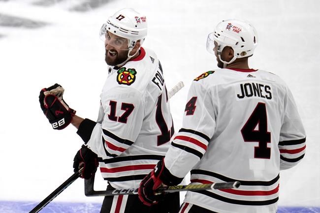 Bedard earns assist in NHL debut as Blackhawks beat Crosby, Penguins 4-2 | iNFOnews.ca