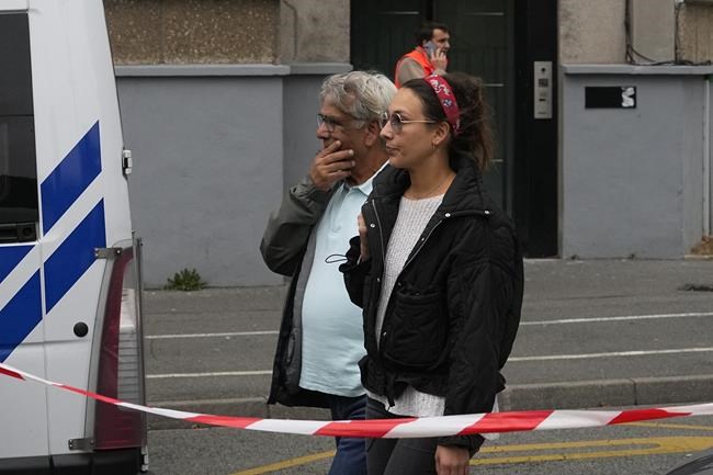 France is deploying 7,000 troops after a deadly school stabbing by a suspected Islamic radical | iNFOnews.ca France is deploying 7,000 troops after a deadly school stabbing by a suspected Islamic radical | iNFOnews.ca