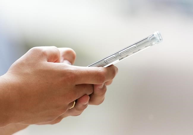 Pandemic's effect on screen time, physical activity more evident among girls: StatCan | iNFOnews.ca