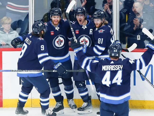 Jets forward Vilardi out four to six weeks with sprained knee ligament | iNFOnews.ca Jets forward Vilardi out four to six weeks with sprained knee ligament | iNFOnews.ca