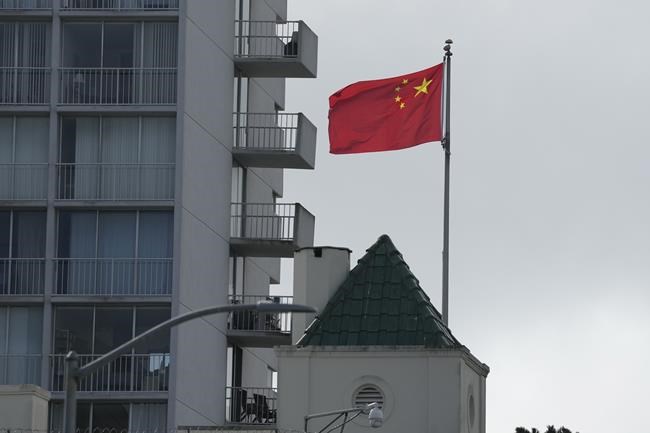Man who crashed into Chinese Consulate in San Francisco was armed with knife, crossbow, police say | iNFOnews.ca Man who crashed into Chinese Consulate in San Francisco was armed with knife, crossbow, police say | iNFOnews.ca