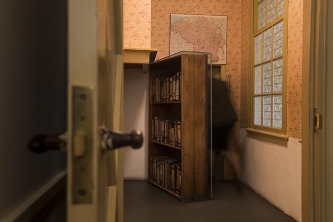 Dutch court convicts man who projected antisemitic message on Anne Frank museum | iNFOnews.ca