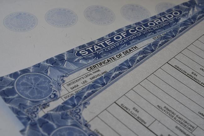 Family sues Colorado funeral home where 189 decaying bodies were found over alleged fake ashes | iNFOnews.ca