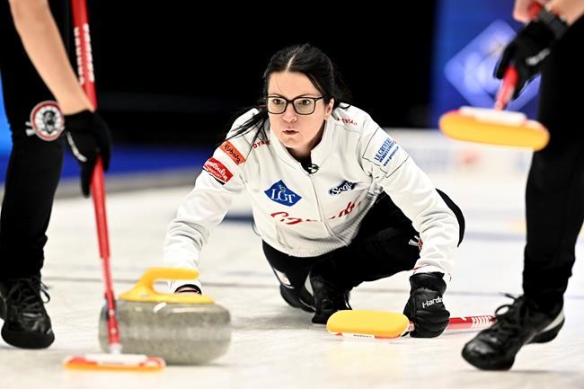 Einarson beats Homan in wild showdown, advances to playoffs at Grand Slam opener | iNFOnews.ca Einarson beats Homan in wild showdown, advances to playoffs at Grand Slam opener | iNFOnews.ca