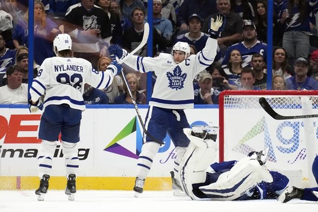 Tavares scores in OT, Maple Leafs beat Lightning 4-3 | iNFOnews.ca