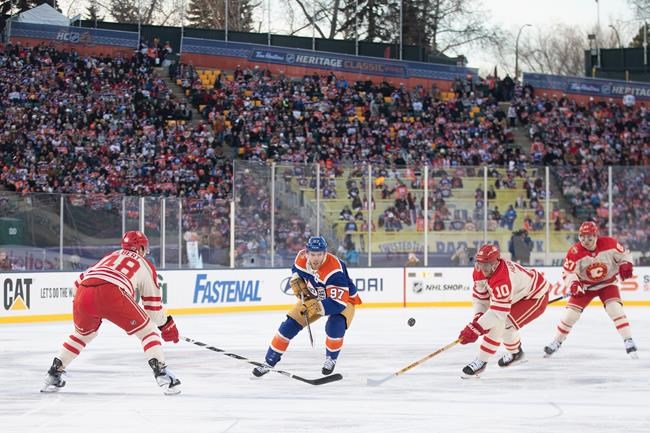 Oilers beat Flames 5-2 at Heritage Classic, snap four-game losing skid | iNFOnews.ca