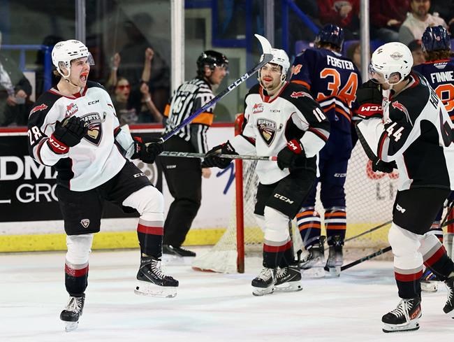 WHL roundup: Roberts scores winner as Giants edge Blazers 4-3 | iNFOnews.ca