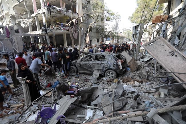 Israeli airstrikes crush apartments in Gaza refugee camp, as ground troops battle Hamas militants | iNFOnews.ca