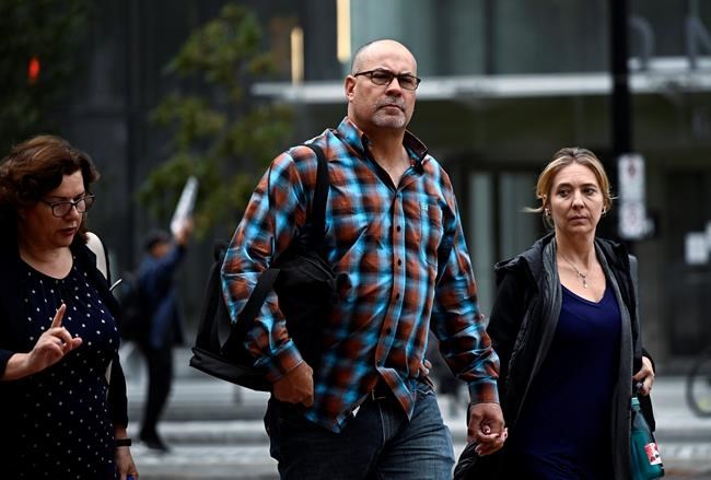 Protesters didn't say they joined convoy due to organizers' influence, officer agrees | iNFOnews.ca Protesters didn't say they joined convoy due to organizers' influence, officer agrees | iNFOnews.ca