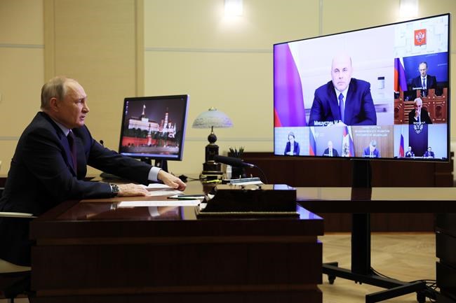 Putin signs a bill revoking Russia's ratification of a global nuclear test ban treaty | iNFOnews.ca Putin signs a bill revoking Russia's ratification of a global nuclear test ban treaty | iNFOnews.ca
