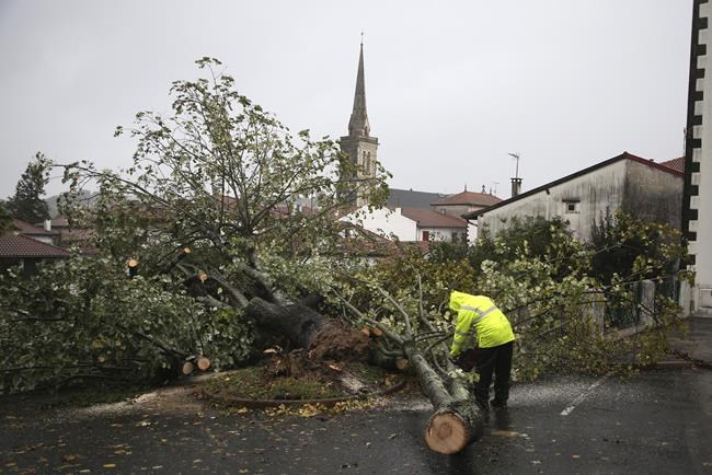 Storm Ciaran whips western Europe, blowing record winds in France and leaving millions without power | iNFOnews.ca