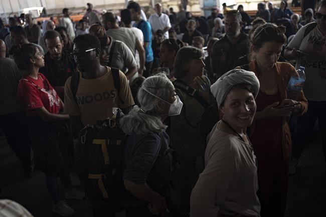 As more Palestinians with foreign citizenship leave Gaza, some families are left in the lurch | iNFOnews.ca As more Palestinians with foreign citizenship leave Gaza, some families are left in the lurch | iNFOnews.ca