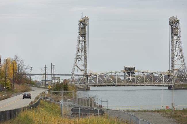 St. Lawrence Seaway workers ratify three-year collective agreement | iNFOnews.ca