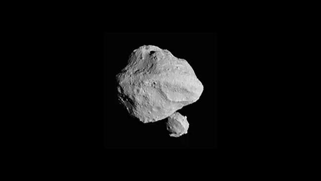 NASA spacecraft discovers tiny moon around asteroid during close flyby | iNFOnews.ca