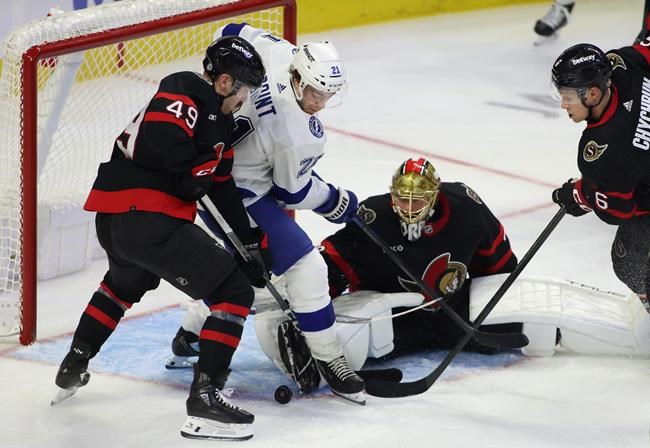 Lightning bolt past frustrated Senators 6-4 | iNFOnews.ca Lightning bolt past frustrated Senators 6-4 | iNFOnews.ca
