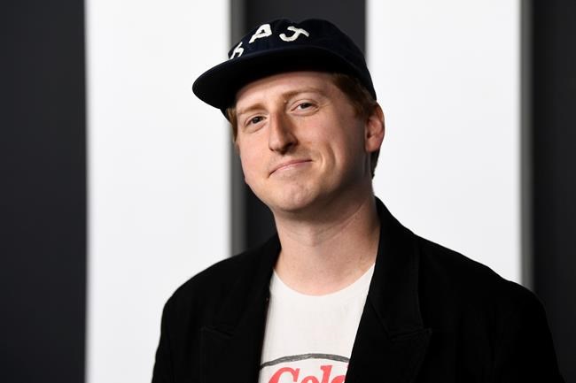 This holiday season, the mean ol' Grinch gets a comedy podcast series hosted by James Austin Johnson | iNFOnews.ca This holiday season, the mean ol' Grinch gets a comedy podcast series hosted by James Austin Johnson | iNFOnews.ca