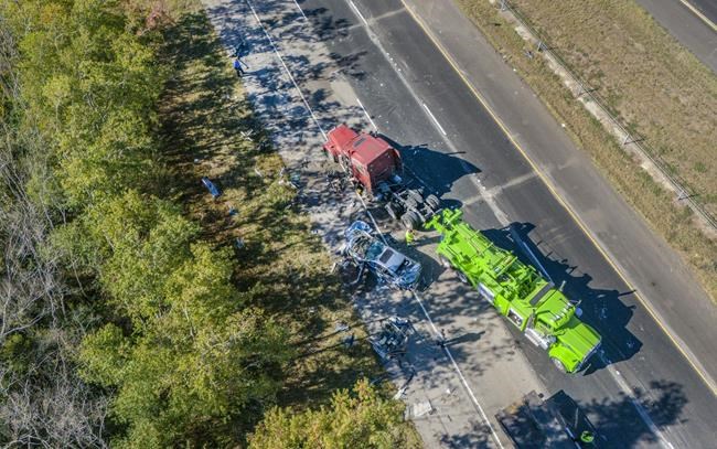 1 dead in interstate crashes as super fog shrouds New Orleans area, recalling fatal October pileup | iNFOnews.ca 1 dead in interstate crashes as super fog shrouds New Orleans area, recalling fatal October pileup | iNFOnews.ca