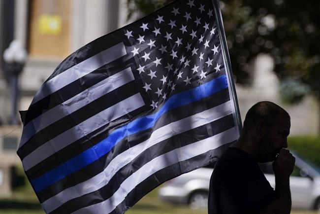 Barring 'thin blue line' flag on Pennsylvania township property is unconstitutional, US court rules | iNFOnews.ca