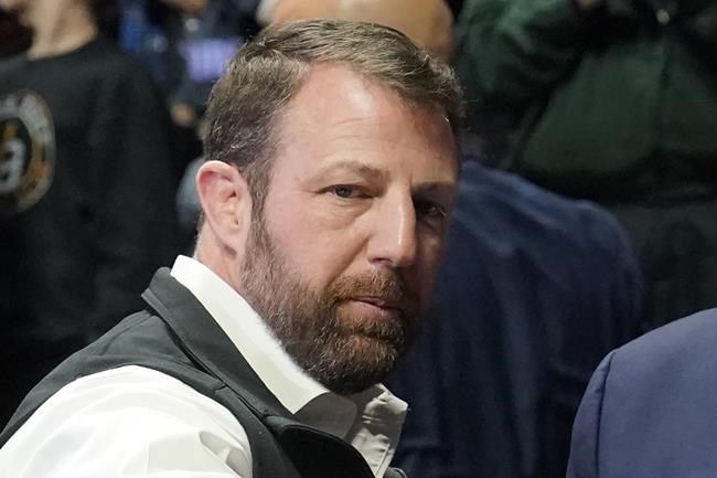 GOP senator challenges Teamsters head to a fight in a fiery exchange at a hearing | iNFOnews.ca GOP senator challenges Teamsters head to a fight in a fiery exchange at a hearing | iNFOnews.ca