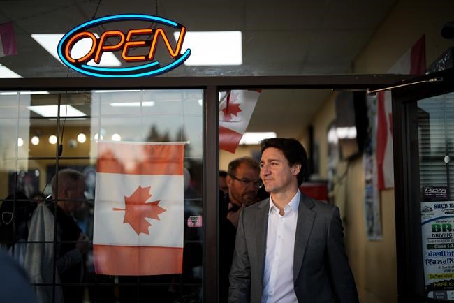 100 Vancouver police sent to protect Trudeau after Gaza protest surrounds restaurant | iNFOnews.ca 100 Vancouver police sent to protect Trudeau after Gaza protest surrounds restaurant | iNFOnews.ca