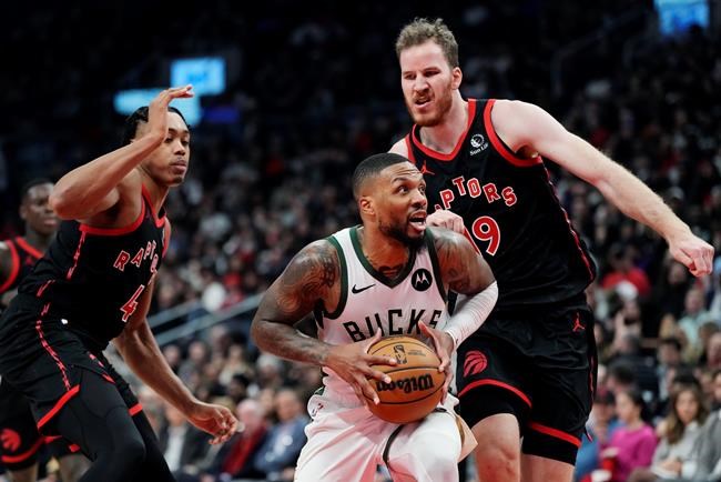 Lillard's 37-point, 13-assist effort lifts Bucks to dominant 128-112 win over Raptors | iNFOnews.ca Lillard's 37-point, 13-assist effort lifts Bucks to dominant 128-112 win over Raptors | iNFOnews.ca