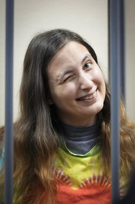 Russian artist who protested Ukraine war gets 7 years in prison in latest crackdown on free speech | iNFOnews.ca