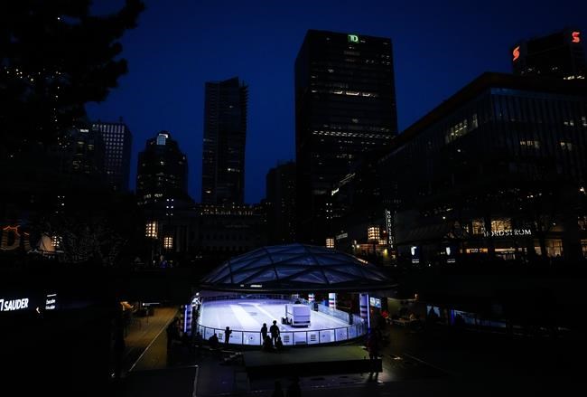 Zamboni leaking carbon monoxide likely to have caused hockey players' illness: mayor | iNFOnews.ca