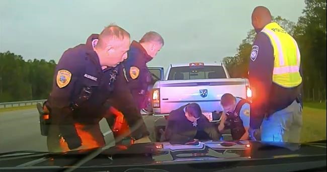 Georgia deputy who shot absolved man had been fired for excessive force. Critics blame the sheriff | iNFOnews.ca Georgia deputy who shot absolved man had been fired for excessive force. Critics blame the sheriff | iNFOnews.ca