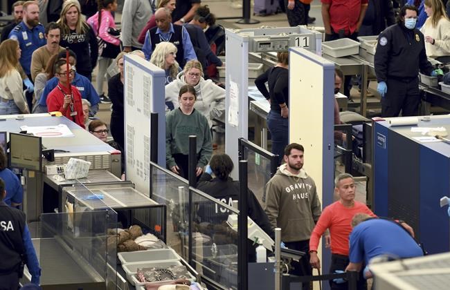 Record crowds are expected to take to the air and roads for Thanksgiving | iNFOnews.ca Record crowds are expected to take to the air and roads for Thanksgiving | iNFOnews.ca