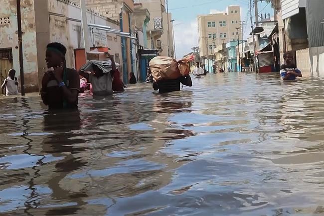 El Niño-worsened flooding has Somalia in a state of emergency. Residents of one town are desperate | iNFOnews.ca El Niño-worsened flooding has Somalia in a state of emergency. Residents of one town are desperate | iNFOnews.ca