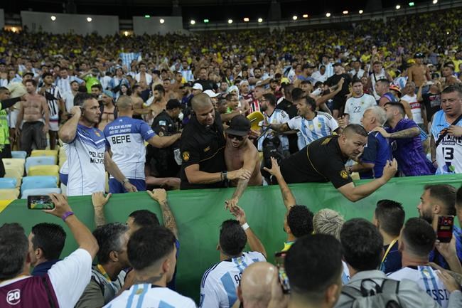 Argentina and Brazil charged by FIFA after fan violence delays World Cup qualifying game at Maracana | iNFOnews.ca