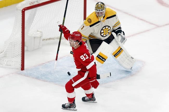 Alex DeBrincat leads Detroit Red Wings past Boston Bruins 5-2 | iNFOnews.ca Alex DeBrincat leads Detroit Red Wings past Boston Bruins 5-2 | iNFOnews.ca