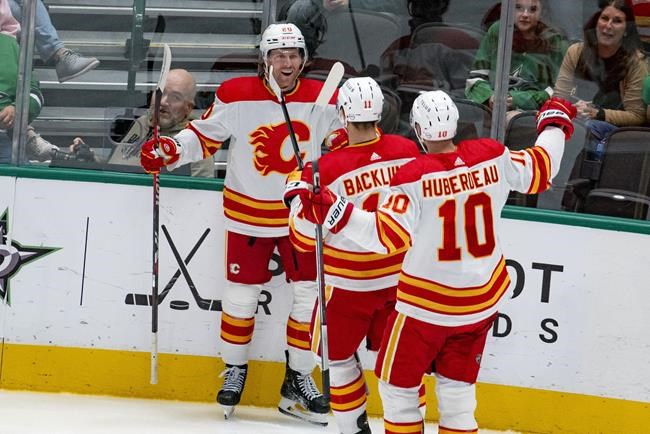 Coleman and Lindholm ignite 4-goal 3rd period for Flames in 7-4 win over Stars | iNFOnews.ca