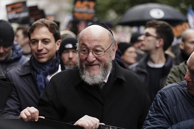 Tens of thousands march against antisemitism in London including UK ex-Prime Minister Boris Johnson | iNFOnews.ca