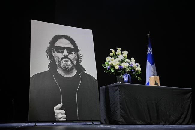'A unifier': Fans and band pay tribute to Les Cowboys Fringants singer Karl Tremblay | iNFOnews.ca 'A unifier': Fans and band pay tribute to Les Cowboys Fringants singer Karl Tremblay | iNFOnews.ca