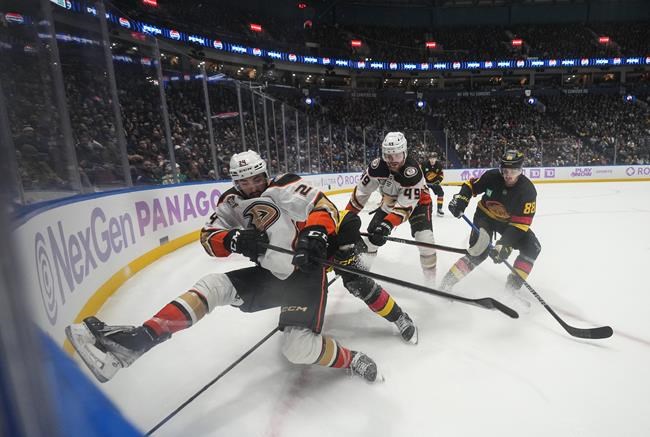 Pettersson scores winner, Boeser scores twice as Canucks beat Ducks 3-1 | iNFOnews.ca Pettersson scores winner, Boeser scores twice as Canucks beat Ducks 3-1 | iNFOnews.ca