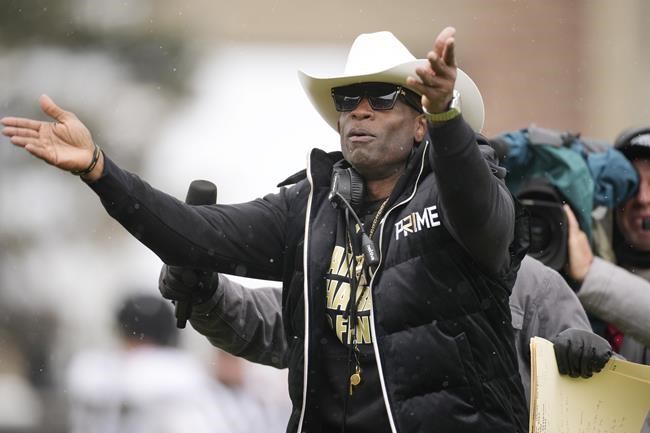 Sanders wins Sportsperson of Year award from Sports Illustrated for starting turnaround at Colorado | iNFOnews.ca