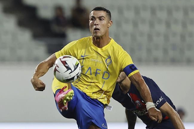 Ronaldo walks off to chants of 'Messi! Messi!' as his team loses 3-0 in Riyadh derby | iNFOnews.ca Ronaldo walks off to chants of 'Messi! Messi!' as his team loses 3-0 in Riyadh derby | iNFOnews.ca