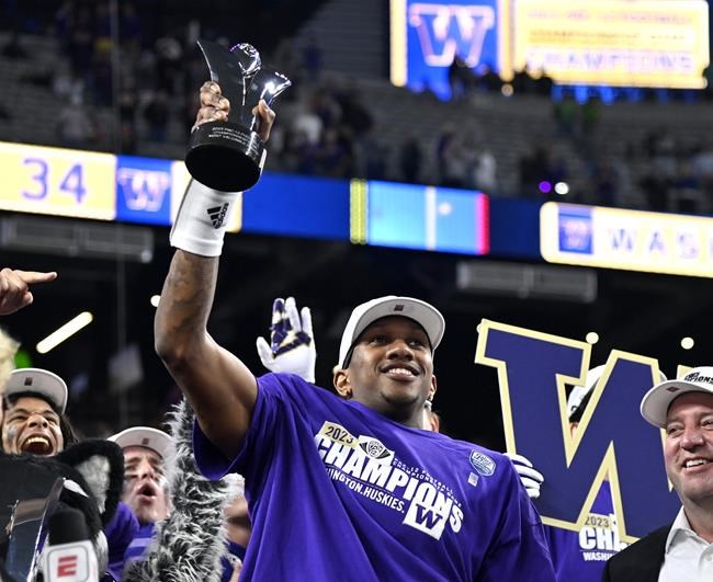 Michigan vs. Alabama, Washington vs. Texas in College Football Playoff; unbeaten Florida St left out | iNFOnews.ca