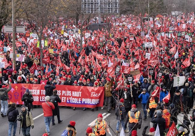 Quebec teachers leaning on each other as negotiations to end strike grind on | iNFOnews.ca