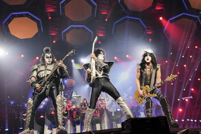Review: The long Kiss goodbye ends at New York's Madison Square Garden, but Kiss avatars loom | iNFOnews.ca