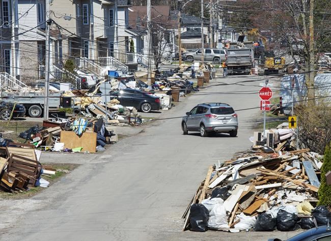In the news today: Quebec Laurentians residents await answers after dike evacuation | iNFOnews.ca In the news today: Quebec Laurentians residents await answers after dike evacuation | iNFOnews.ca