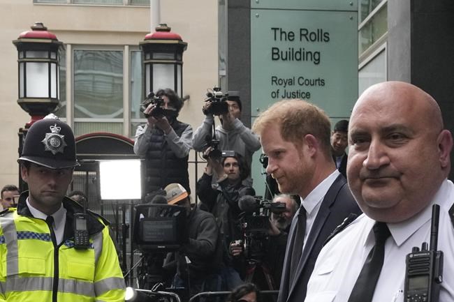 Prince Harry challenges the decision to strip him of security in Britain after he moved to the US | iNFOnews.ca Prince Harry challenges the decision to strip him of security in Britain after he moved to the US | iNFOnews.ca