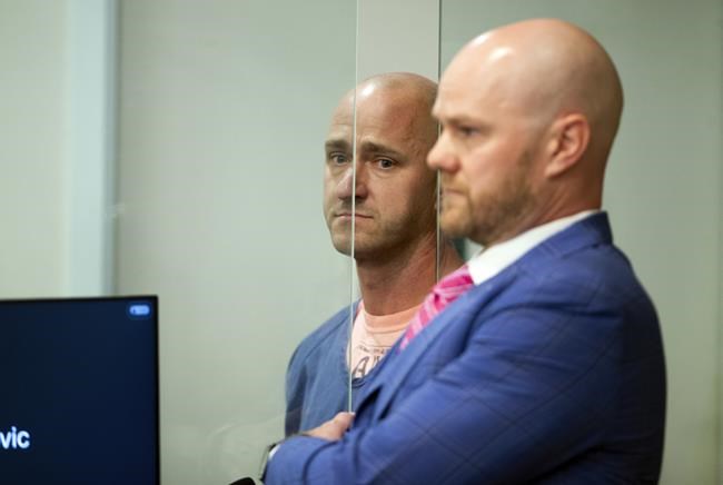 Ex-Alaska Airlines pilot accused of trying to cut plane's engines indicted on endangerment charges | iNFOnews.ca