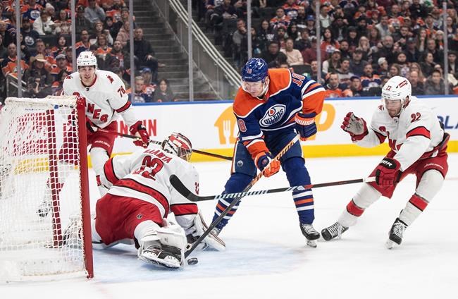Hyman, McDavid lead Edmonton Oilers to 6-1 rout of Carolina Hurricanes | iNFOnews.ca